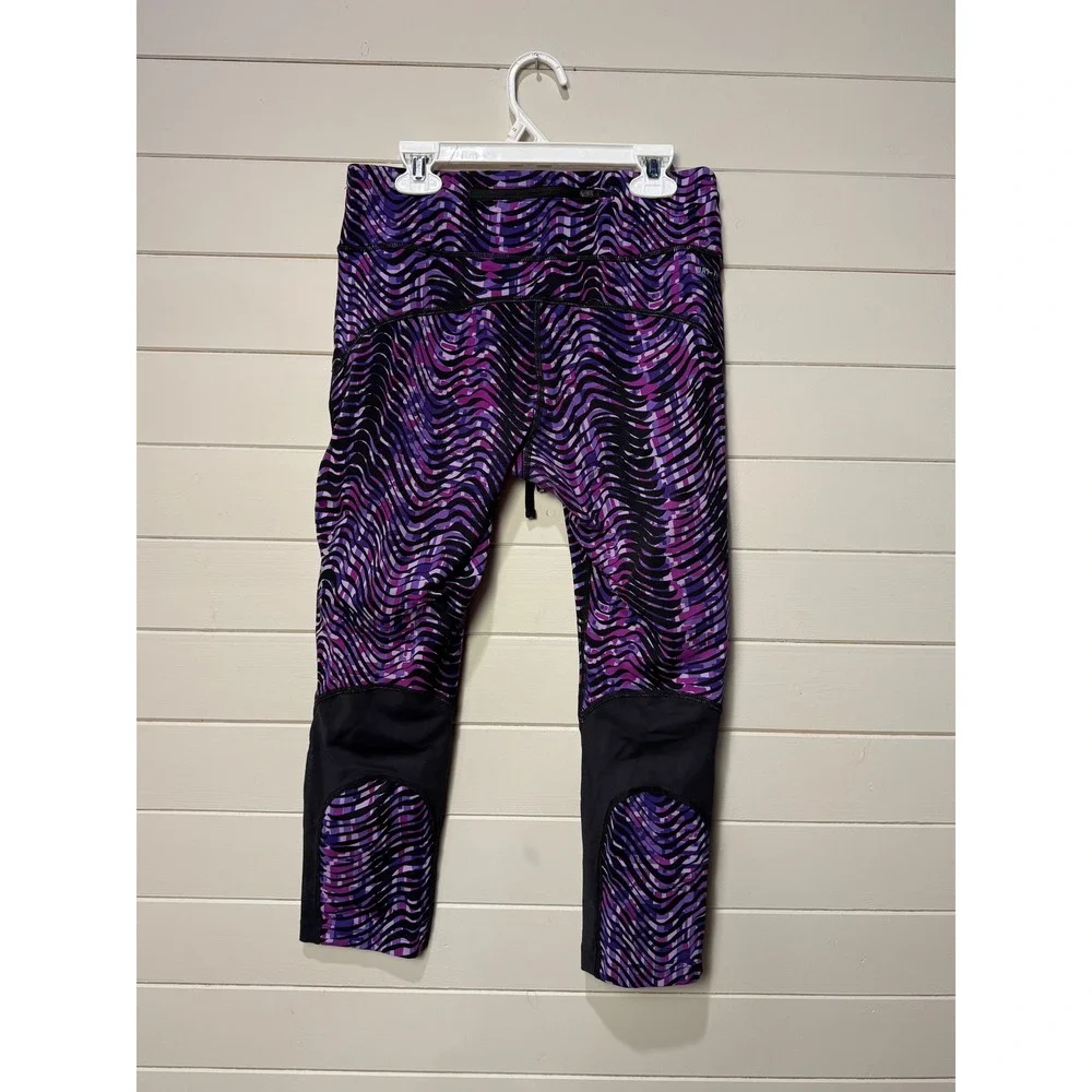 Nike Running Dri-FIT‎ Athletic Leggings Purple Abstract Print Cropped Womens M